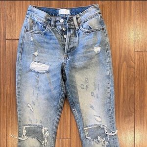 Boyish high waisted distressed jean